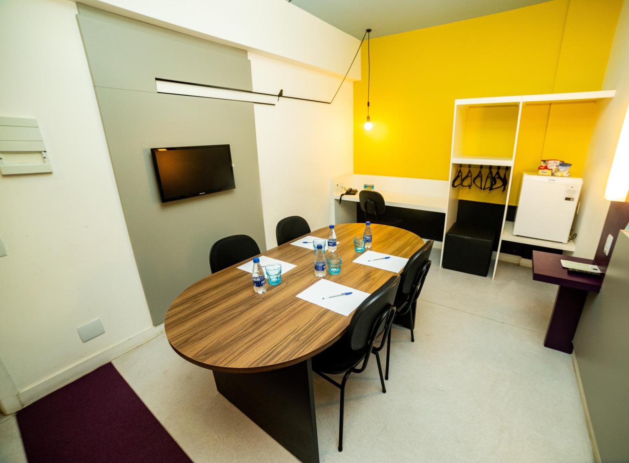 Nobile Pampulha 3*